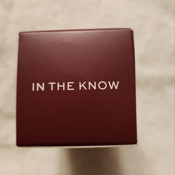 In the Know Broad Spectrum SPF 30 Sunscreen Setting Mist 3.3 oz New - Picture 11 of 12